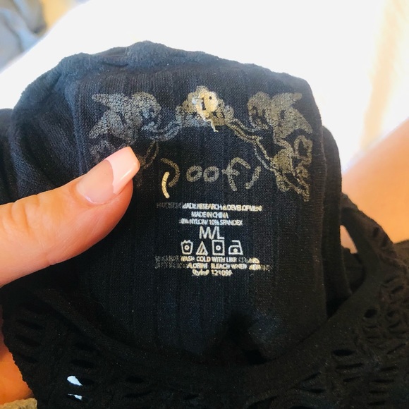 Black Ribbed Tank (M/L) - Picture 5 of 5